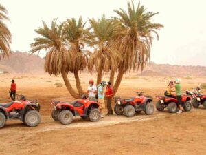 Excursion à Hurghada circuit quad safari dans le désert et village bédouin