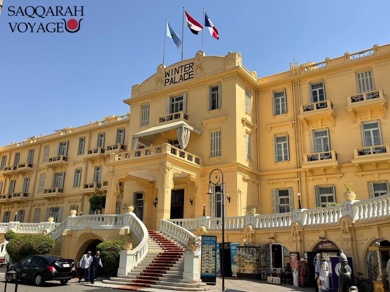 Déjeuner à bord d'une felouque : croisière paisible sur le Nil