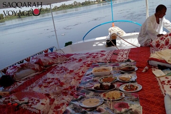 Lunch on a traditional felucca
